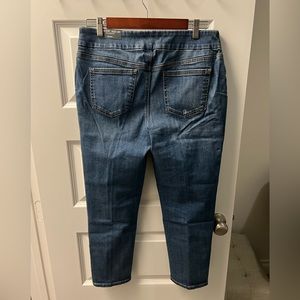 Chico’s Blue Jeggings with Button Details | Size 1.5P (US Size 10)